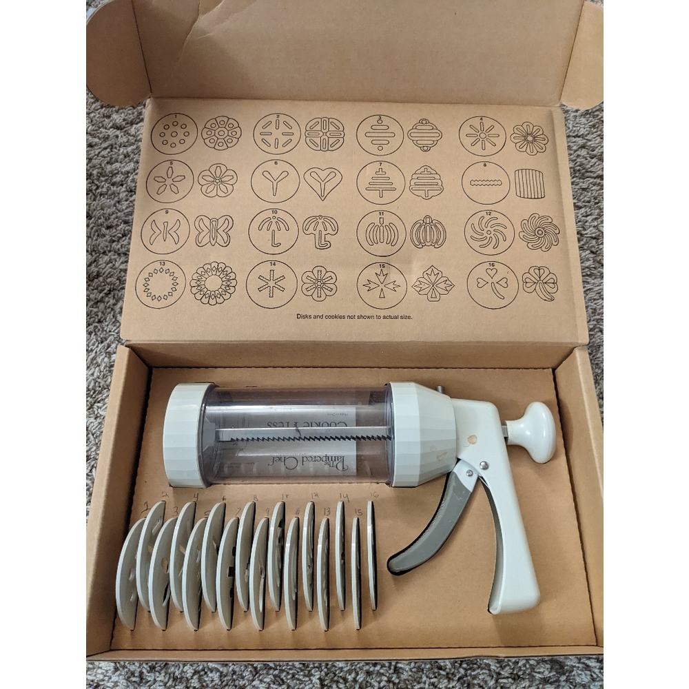 Paper chef cookie press